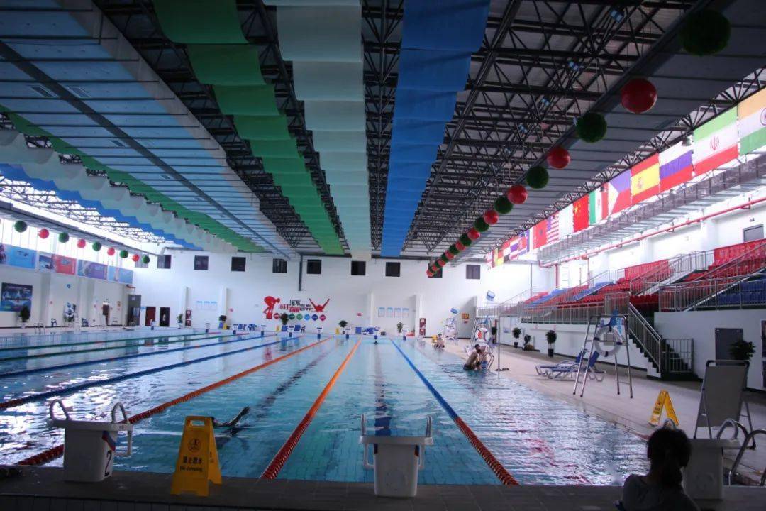 合阳县水上健身中心,投资6800万元,占地60亩,总建筑面积6300平方米,内