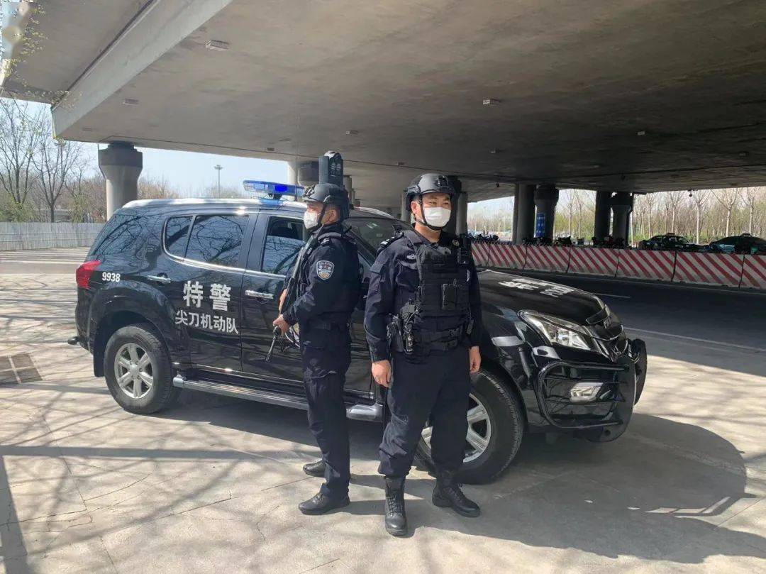 我在岗位上丨 "端午",特警守护"粽"在您身边_高温_机动队_警力