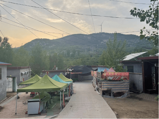 当失意者们来到拉面哥的杨树行村