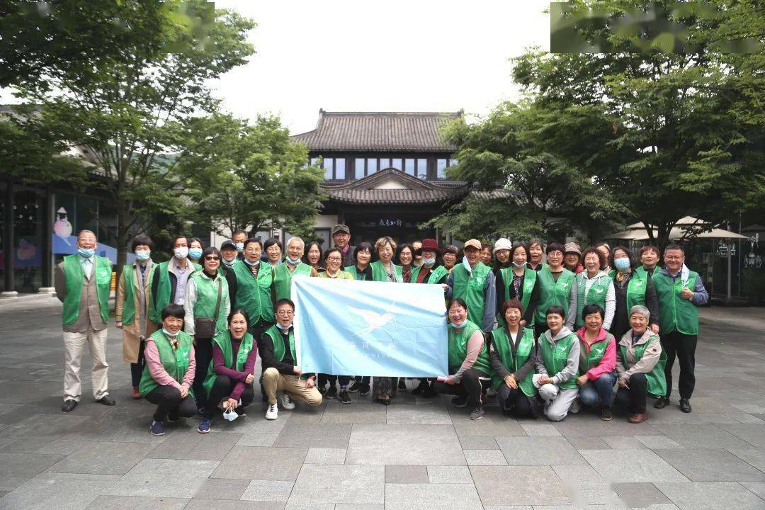 杭州桃李春风春日活动图秉承蓝城"仁慈普爱 真善至美"的企业理念