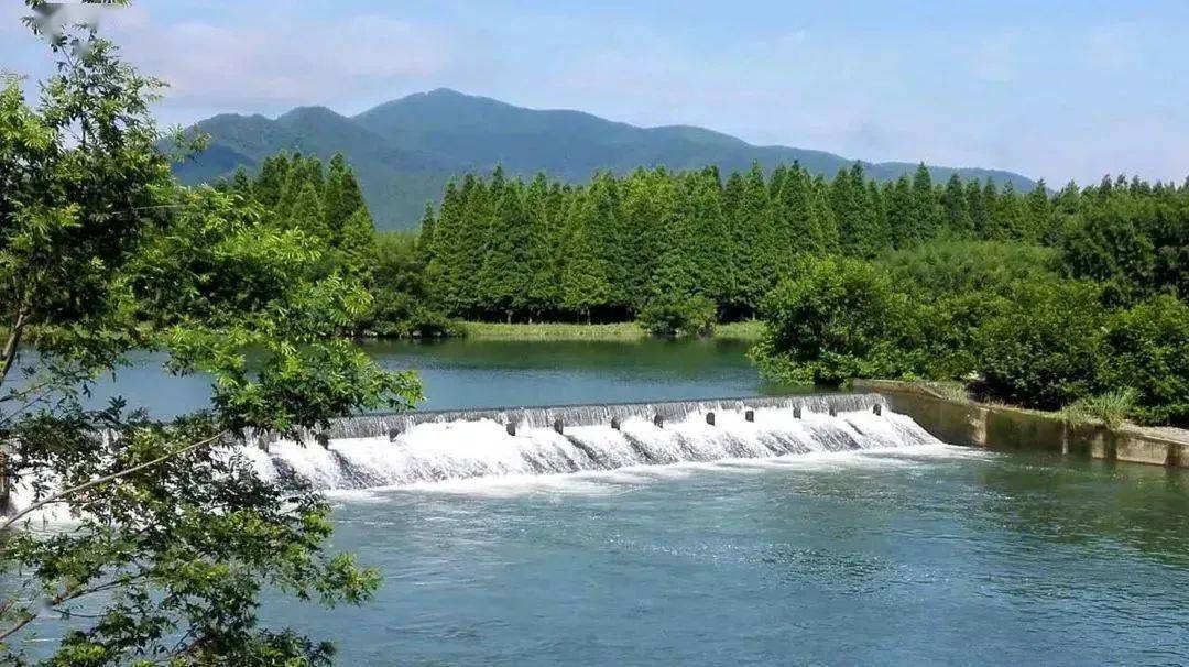 國家溼地公園—洪園景區,禪茶聖地徑山,雙溪漂流等風景名勝和人文景觀