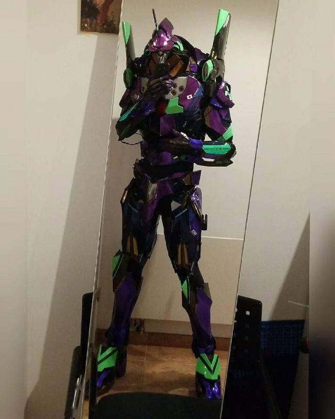 新世纪福音战士初号机,二号机cos服,大家喜欢哪套?_造型_模型_细节