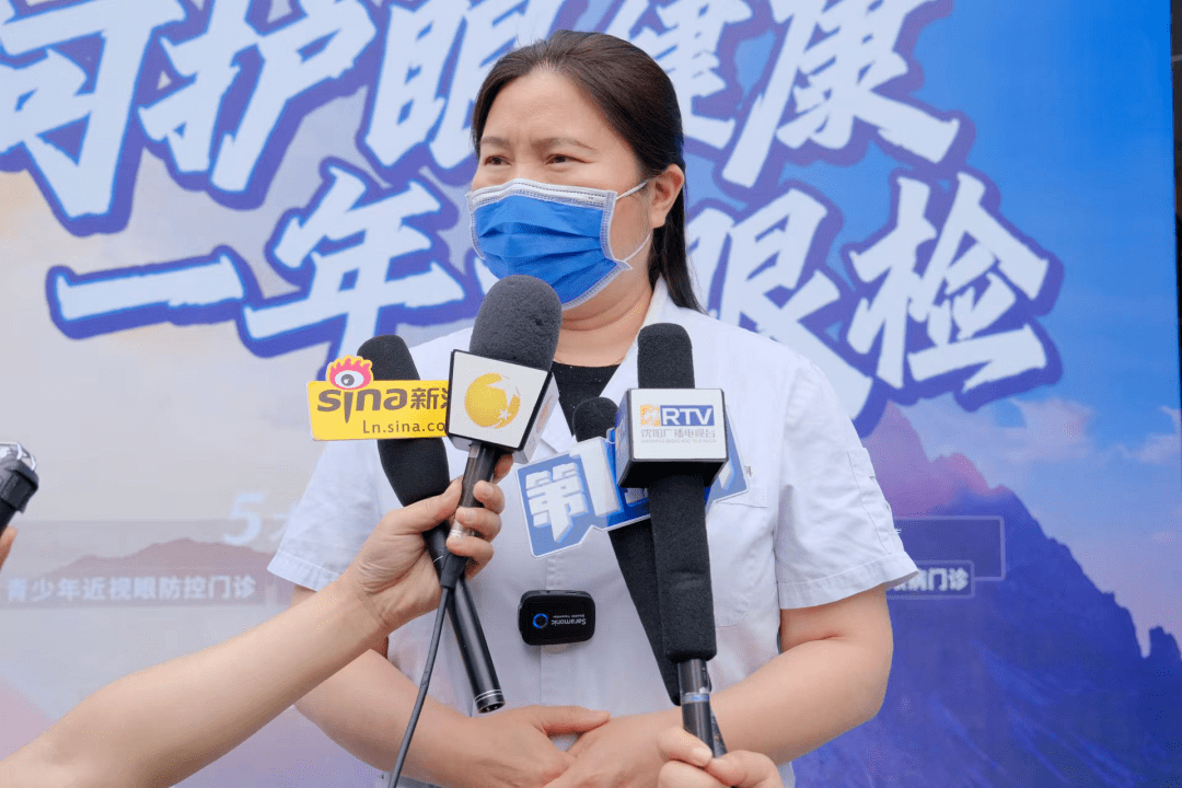 杨积文教授接受媒体采访今年,爱尔眼科青少年近视眼防控门诊以"5p近视