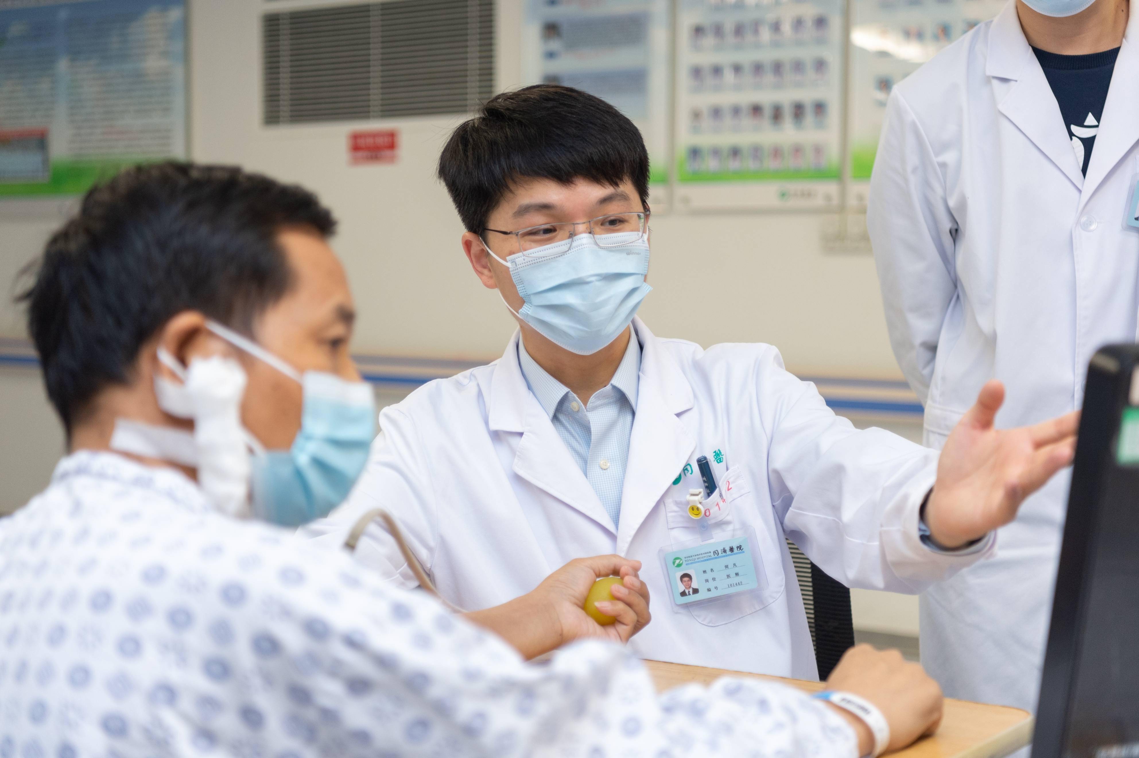 从求助到出院,仅用8小时,同济医院日间病房为七旬老翁打通透析生命线