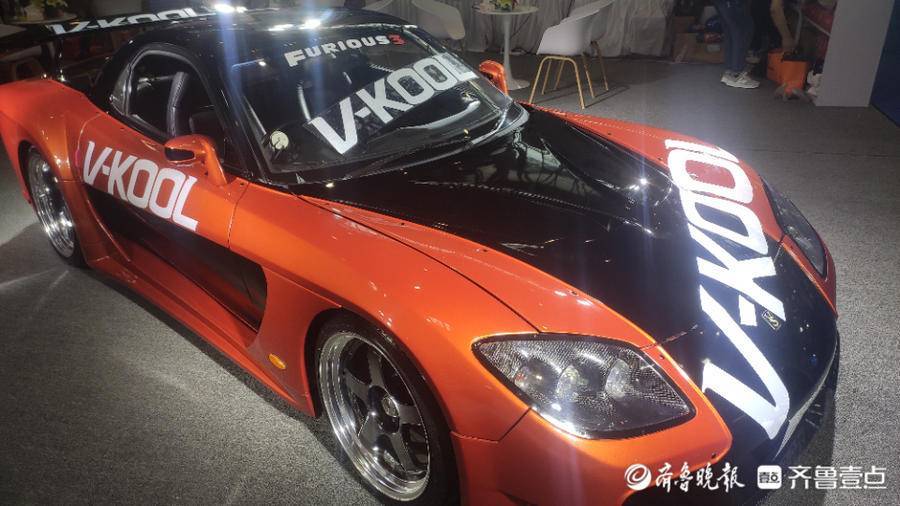 它来了!《速度与激情》里那款RX-7车型亮相齐鲁车展_搜狐汽车_搜狐网