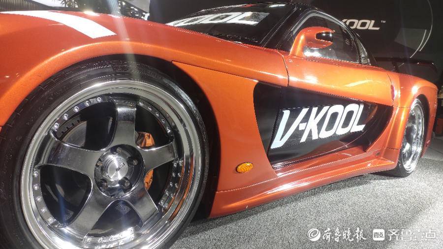 它来了!《速度与激情》里那款RX-7车型亮相齐鲁车展_搜狐汽车_搜狐网