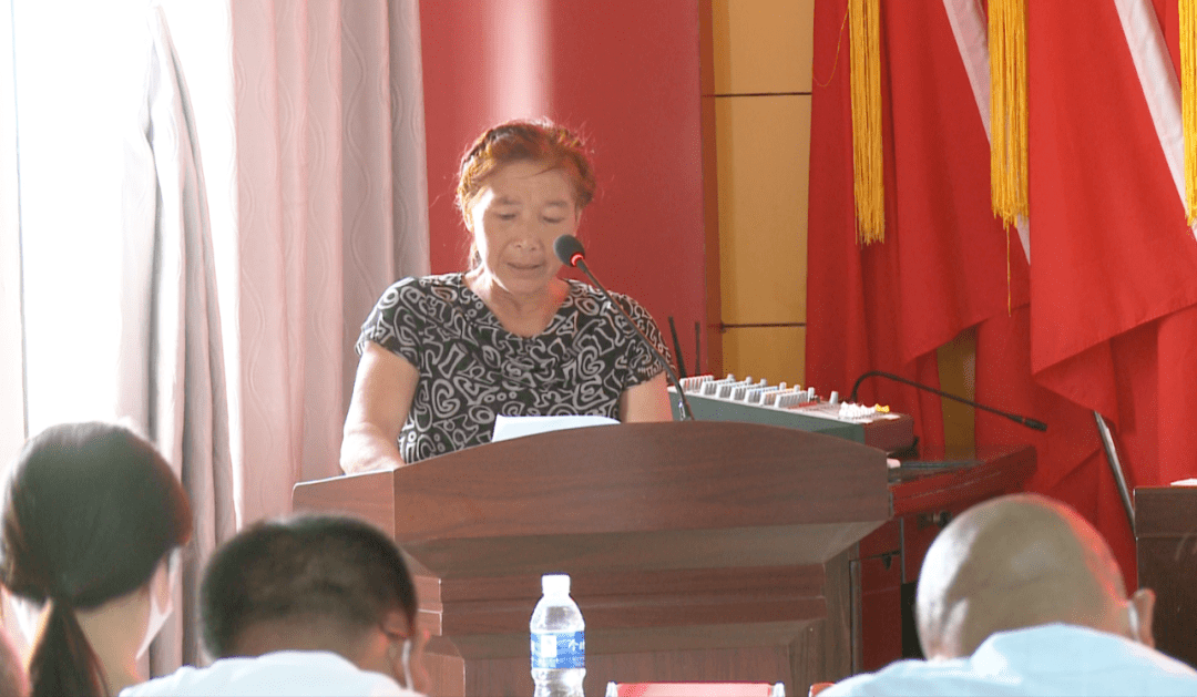 政策;"全国乡村阅读榜样",襄州区农民作家周春兰讲述了她的阅读人生;"