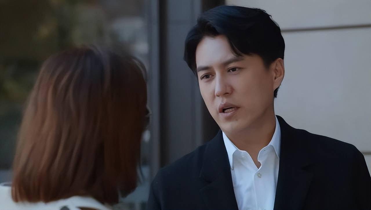 靳东的两部新剧问世网友想到了明楼还有少阁主