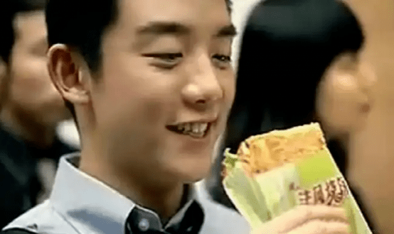 从广告宠儿到夜店小王子情史丰富的郑恺为何选择了苗苗