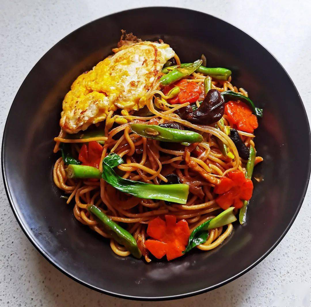 鸡蛋炒面的超级香