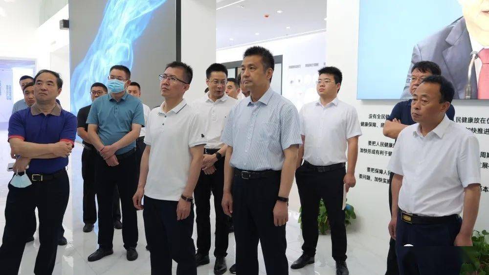 6月11日至12日,延长县委副书记,县长杨小虎率延长县党政代表考察团赴