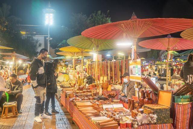 西雙版納河邊燈火璀璨,中國最漂亮的夜市,不服來戰,_金塔_星光_景洪市