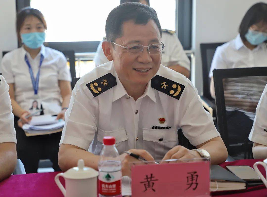 郑州海关一行莅临开封综合保税区开展内部联合验收