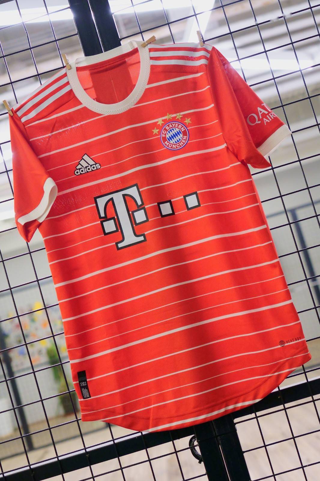 新品赏析adidas拜仁慕尼黑202223赛季主场球衣球员版