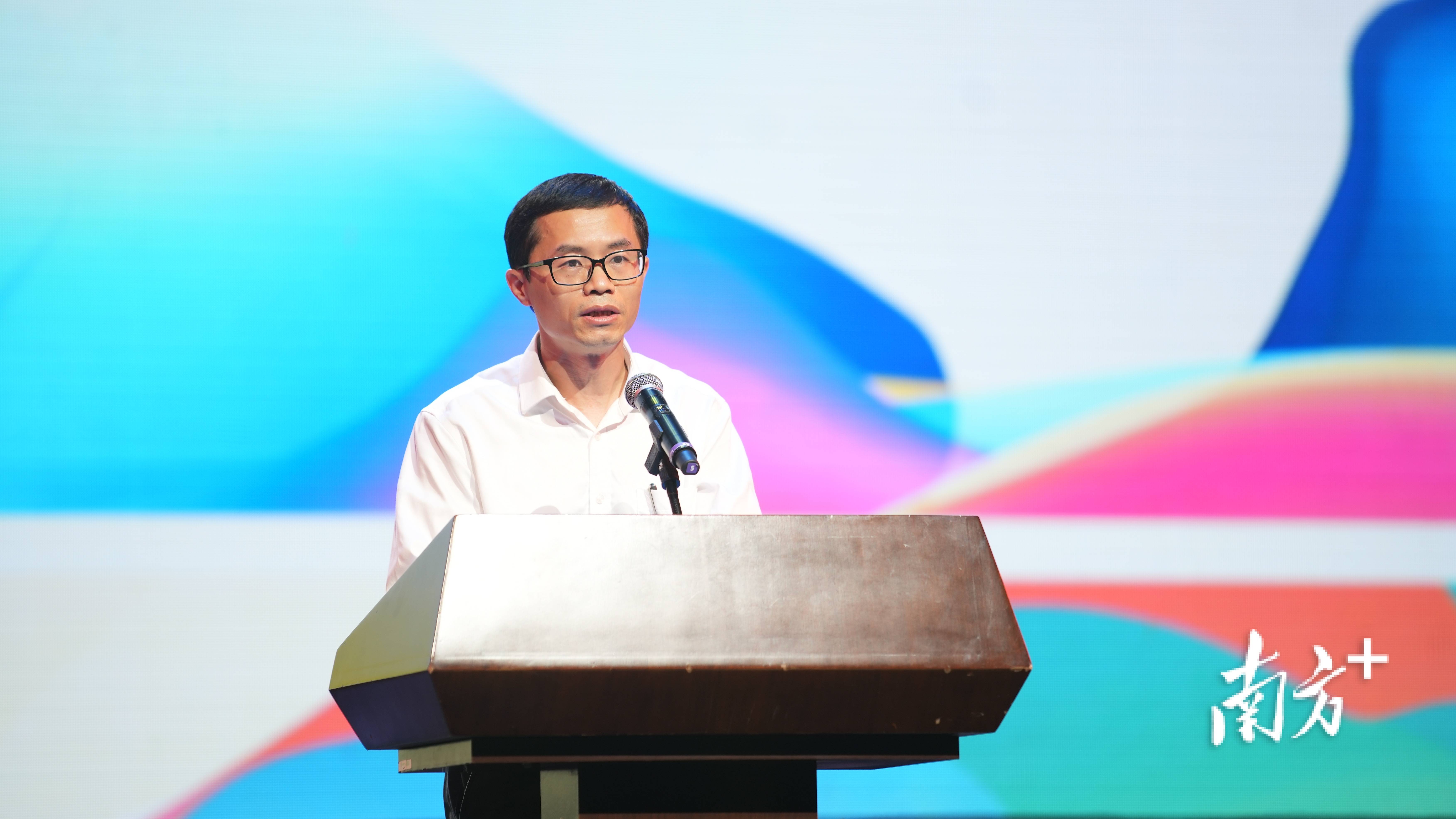 李志军在致辞时表示,过去一年,东莞认真开展安全生产法律法规宣传教育