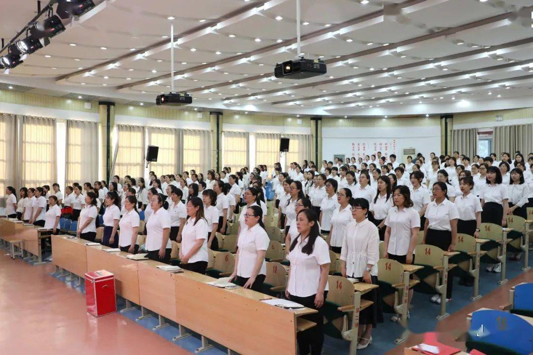 龍小要聞新時代激揚巾幗風采新徵程共築美好未來肥城市龍山小學召開婦