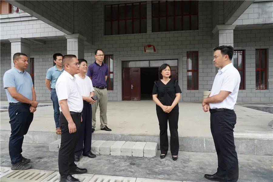 "6月16日,来宾市委常委,宣传部部长廖长友深入忻城县调研红色革命历史