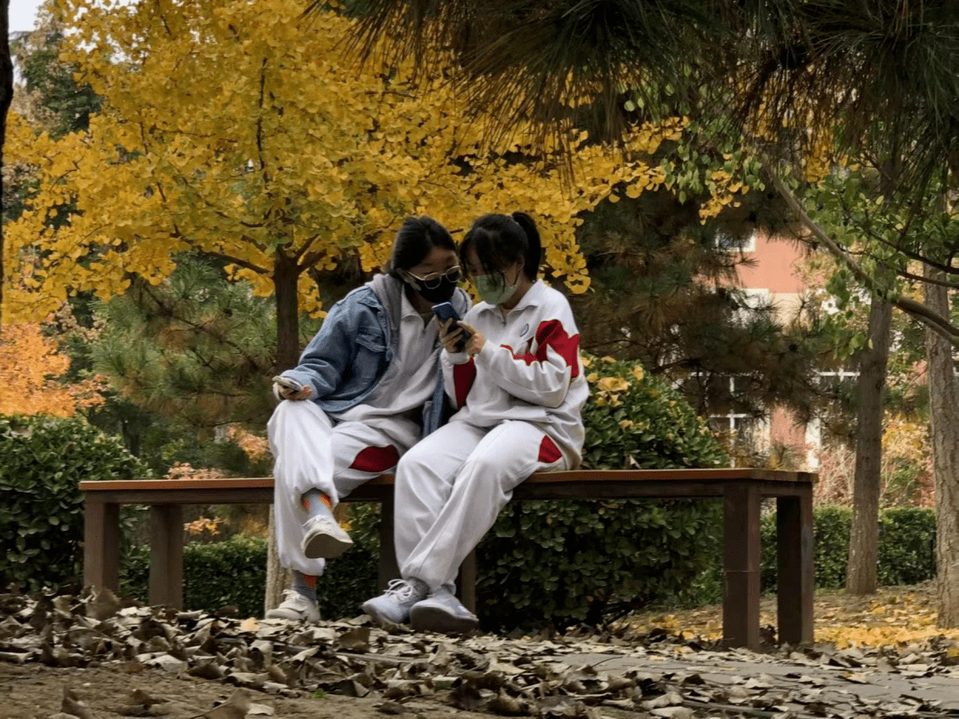 你穿校服的样子真好看北京look