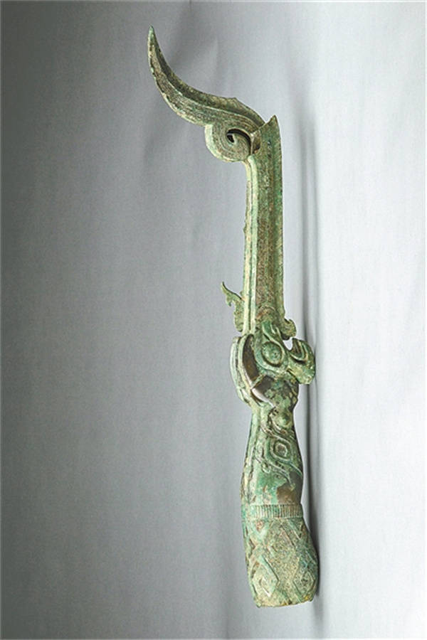 跨越3000年三星堆鸟足曲身顶尊神像再 合璧 人像 祭祀坑 青铜