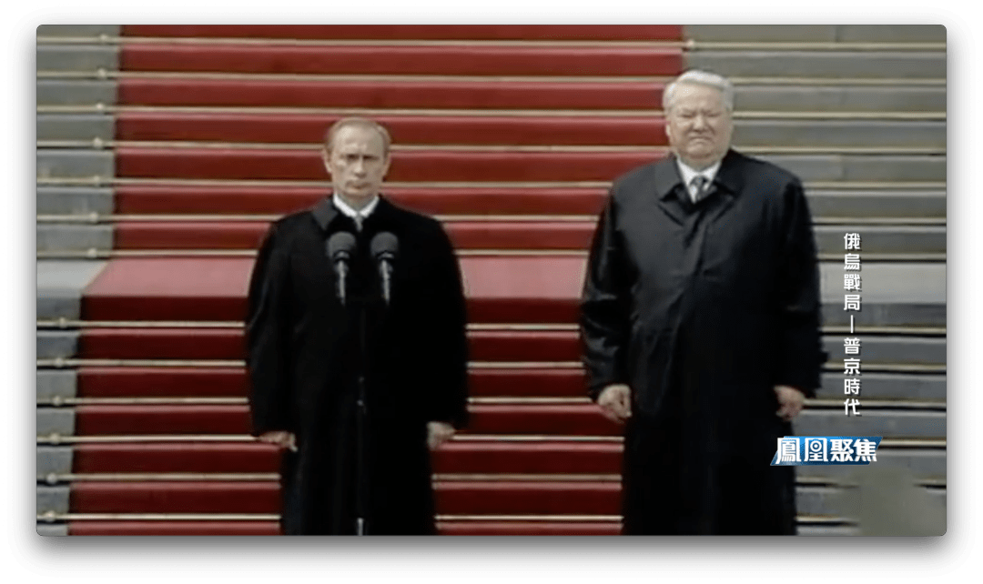 成为总统1997年11月,在得知自己初入政坛的伯乐索布恰克因为与当局