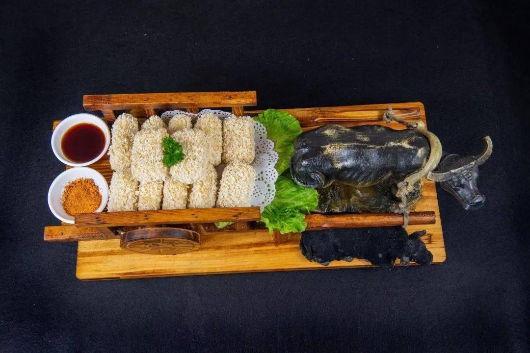 美食带你游安徽丨刘安点丹千年豆腐的一味传奇