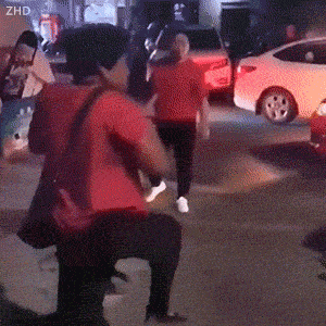 “退退退”是什么梗,为何会遭到全网模仿?_he_back_to