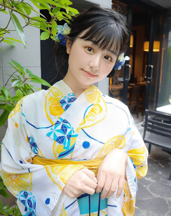 天使童颜下的魔鬼身材!日本正妹:くりえみ美照赏