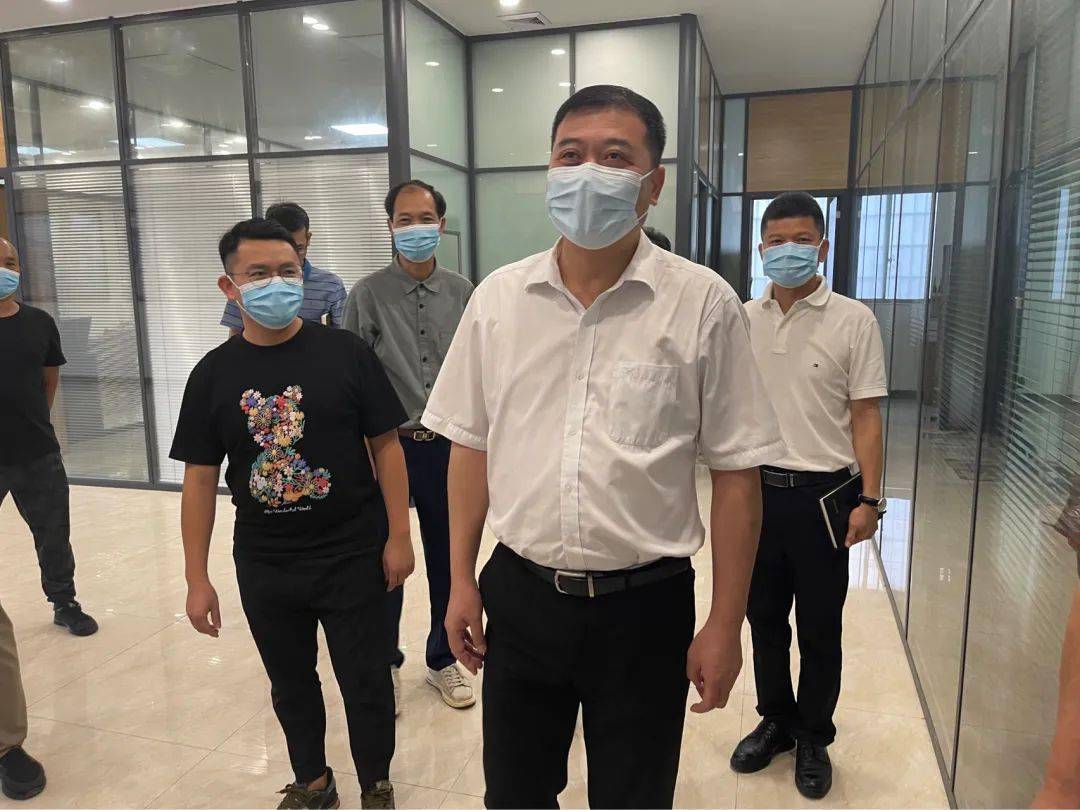 陈哲江调研强调:积极发挥商会协会作用 促进新兴经济社
