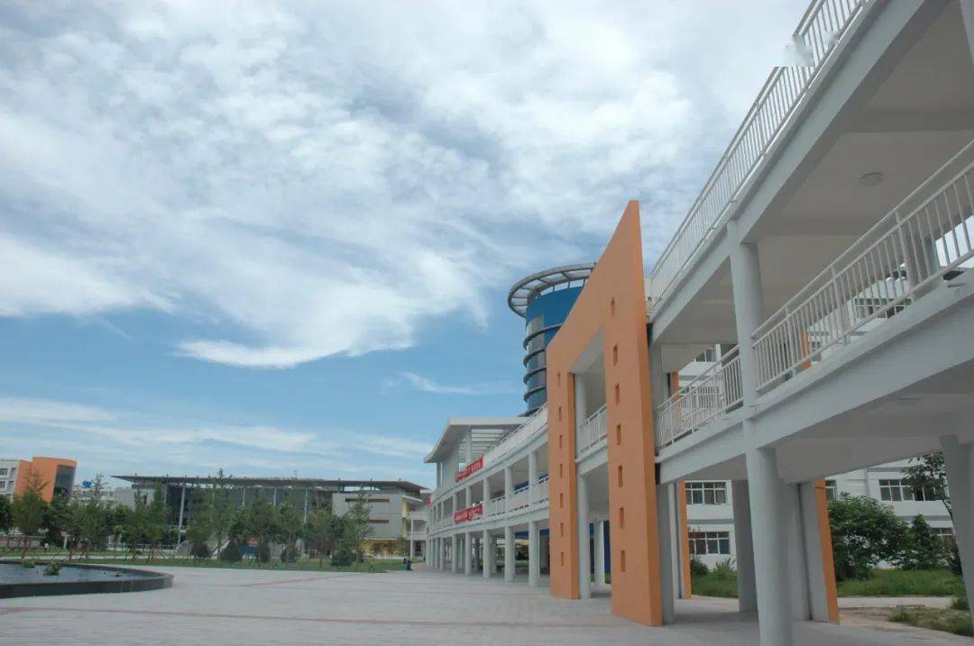 2022二南招生季丨石家庄二中实验学校优美的校园环境