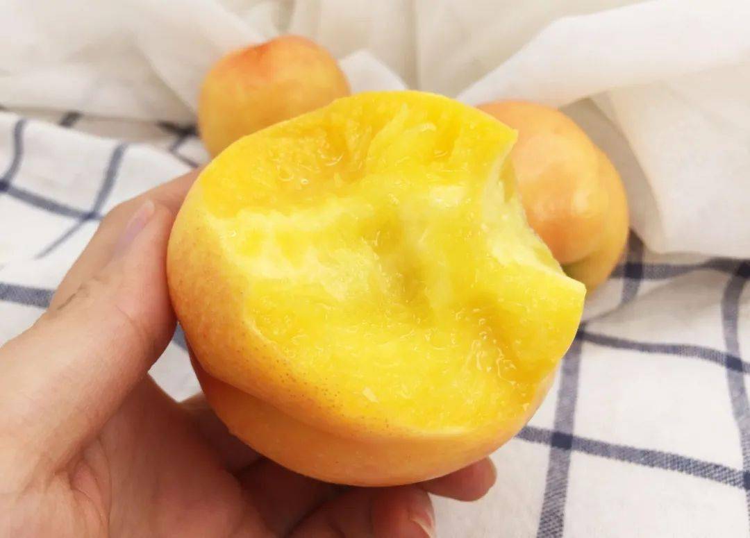 又脆又软个大饱满口感清甜简单冲洗就开吃好吃到停不下来