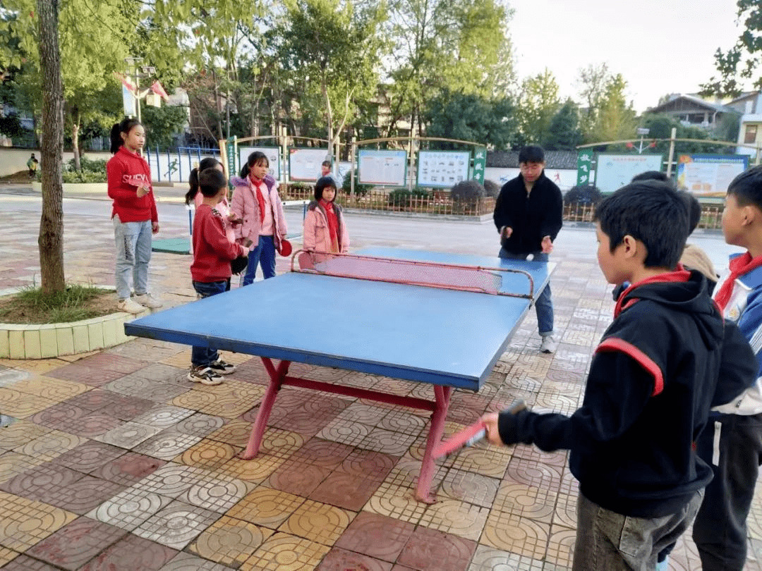 新田中心小学图片