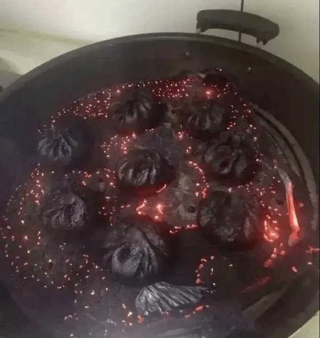 吃烧焦的食物易得癌这3种情况更危险养成5个烹调习惯相当于救命
