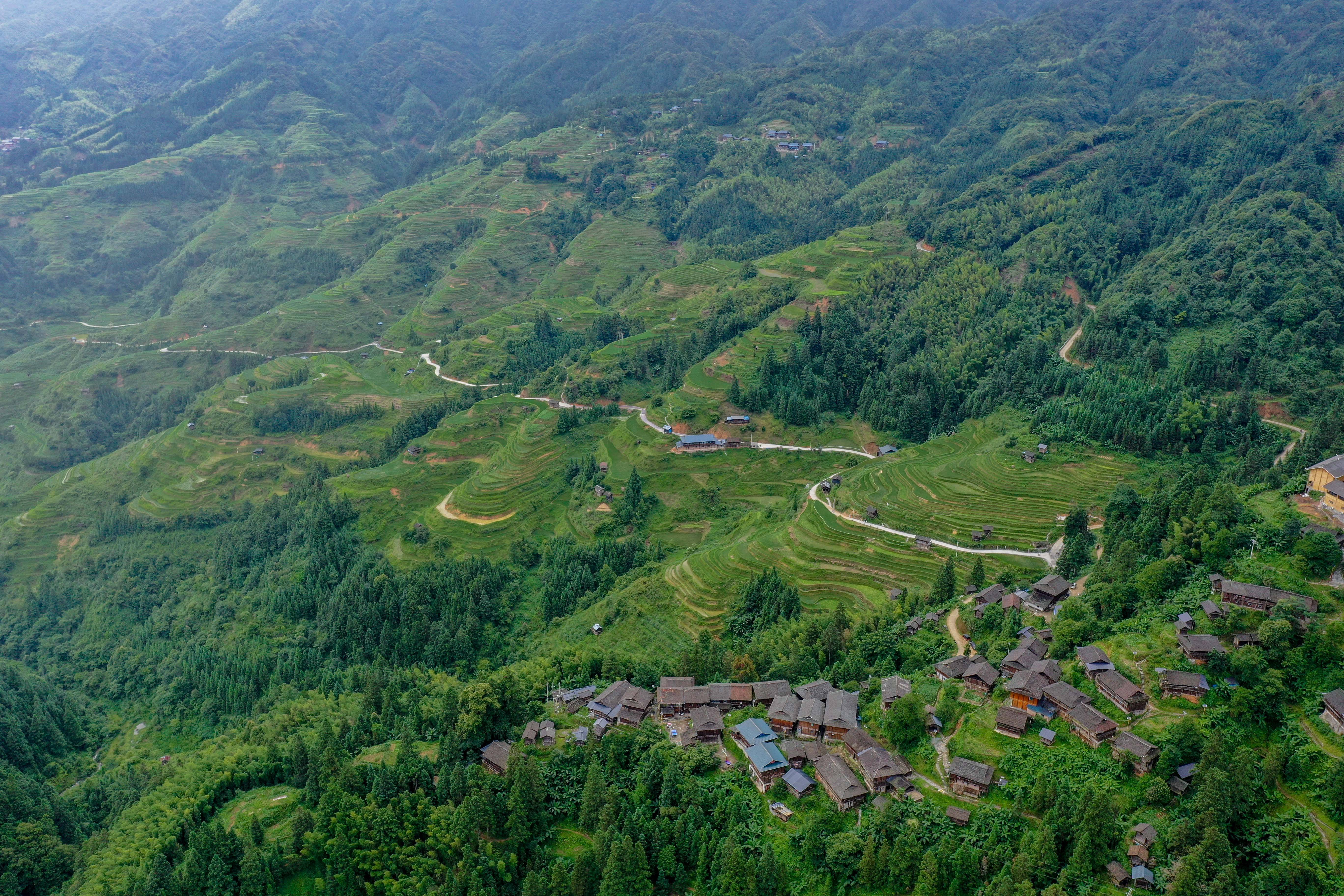 榕江黔东南月亮山图片