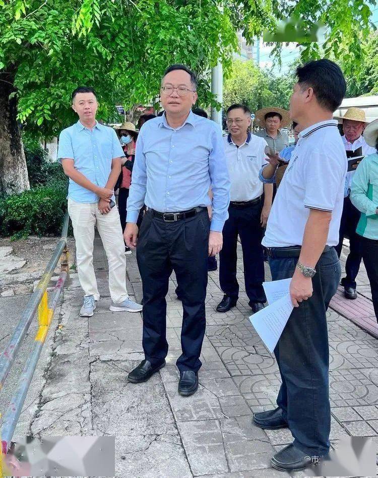 丁飞副市长现场调研城镇内河湖不稳定达标水体治理工作