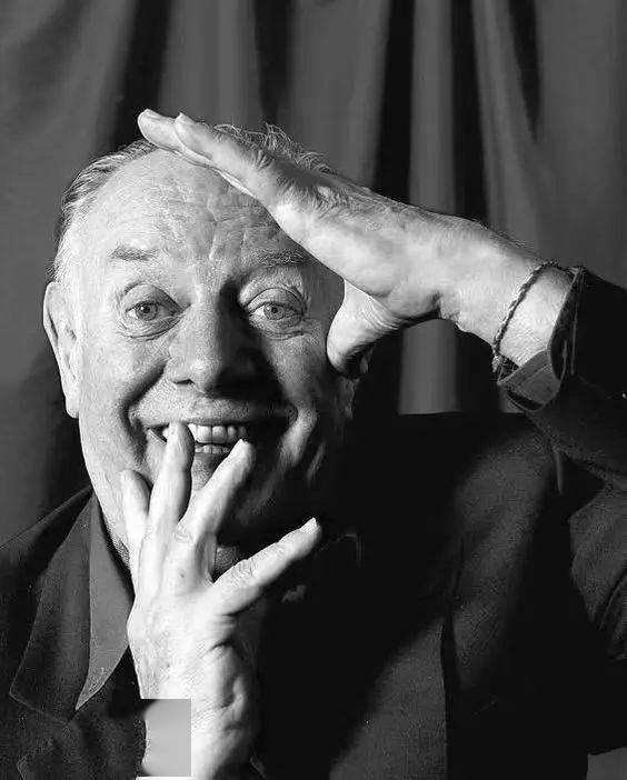 来蜂巢看空花组的拿手好戏!_孟京辉_达里奥·福_戏剧