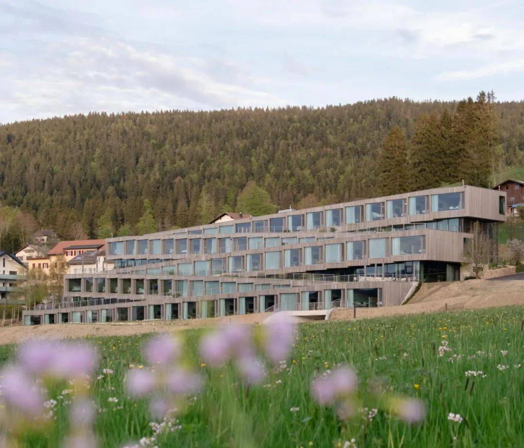 ��������ʿ���Ƶ꣬����BIG����ƣ��ݻ��Ƶ��һ������