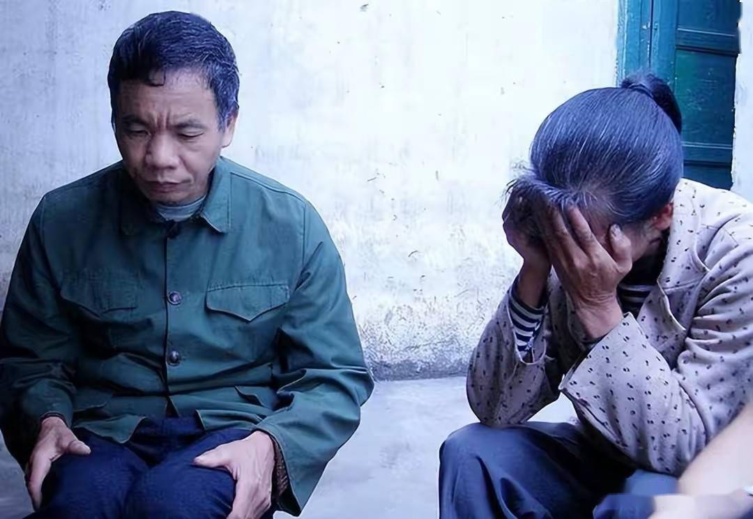 "大学生屠夫"马加爵:从优等生到a级通缉犯,他的心路历程透视_父母