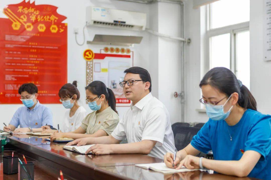 南开区发展和改革委员会党组书记,主任刘振