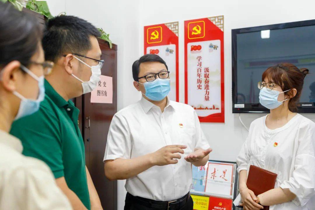 南开区发展和改革委员会党组书记,主任刘振