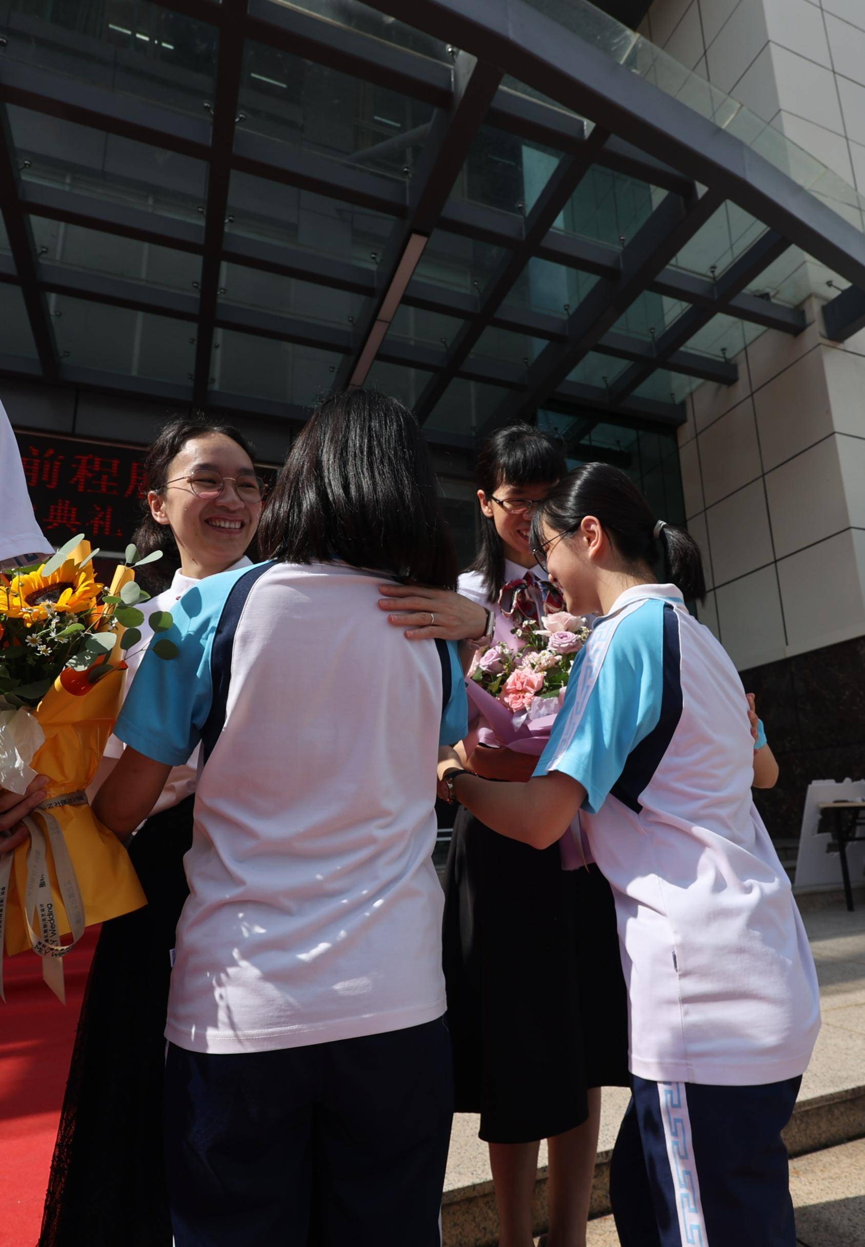 图集佛山高明一中举行高三毕业典礼