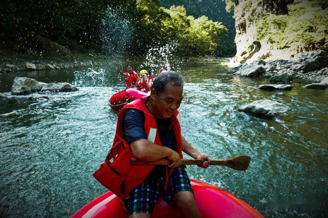 避暑胜地巴中诺水河景区:观溶洞奇景玩激情漂流_通江县_摄影_奇观