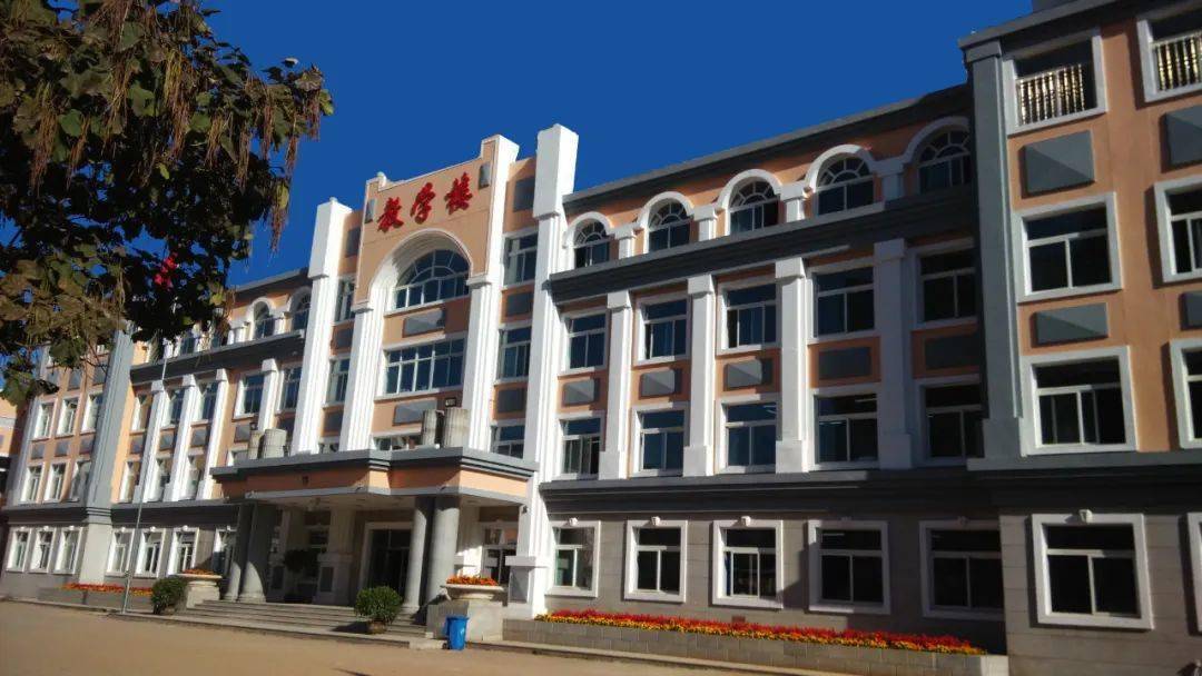 朝阳市富民学校2022年招生简章