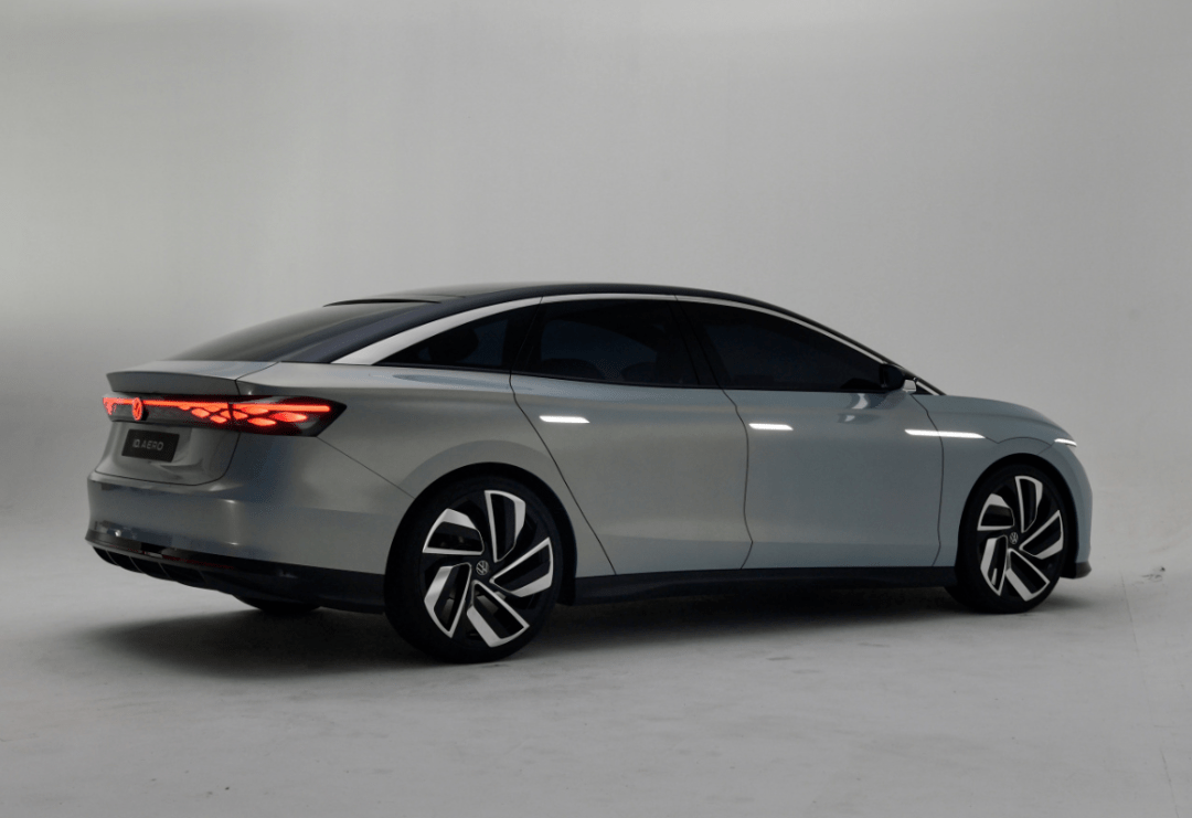 全球首发帕萨特电动版亮相续航620公里或将25万起售