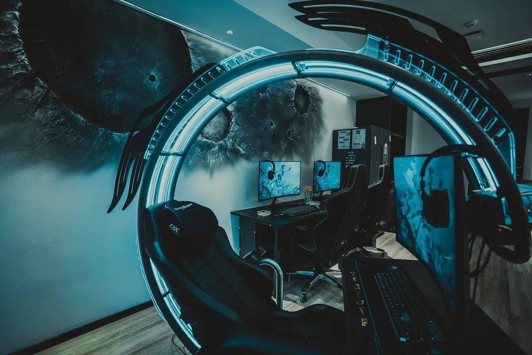  元宇宙电竞酒店>新店开业,科技感拉满超炫酷~_房间_月球_园中路