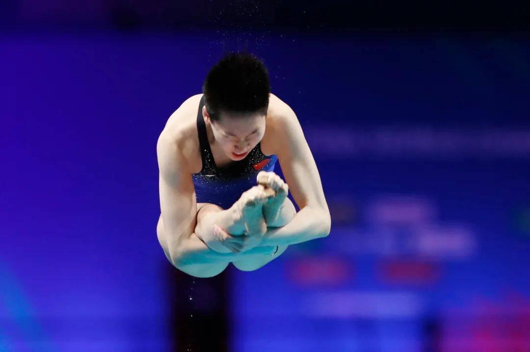女子1米板决赛中,李亚杰一举夺冠,为中国跳水队赢得世锦赛历史上的第