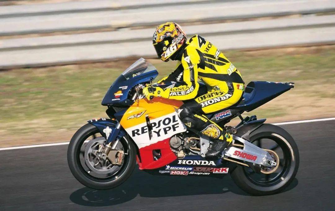 honda gp冠军车手·罗西篇:跨越时代,见证传奇的崛起……_赛车_motogp