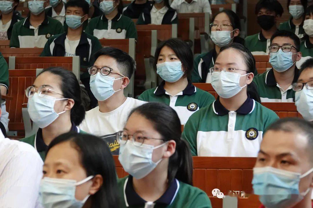 新洲一中又来了一位牛人