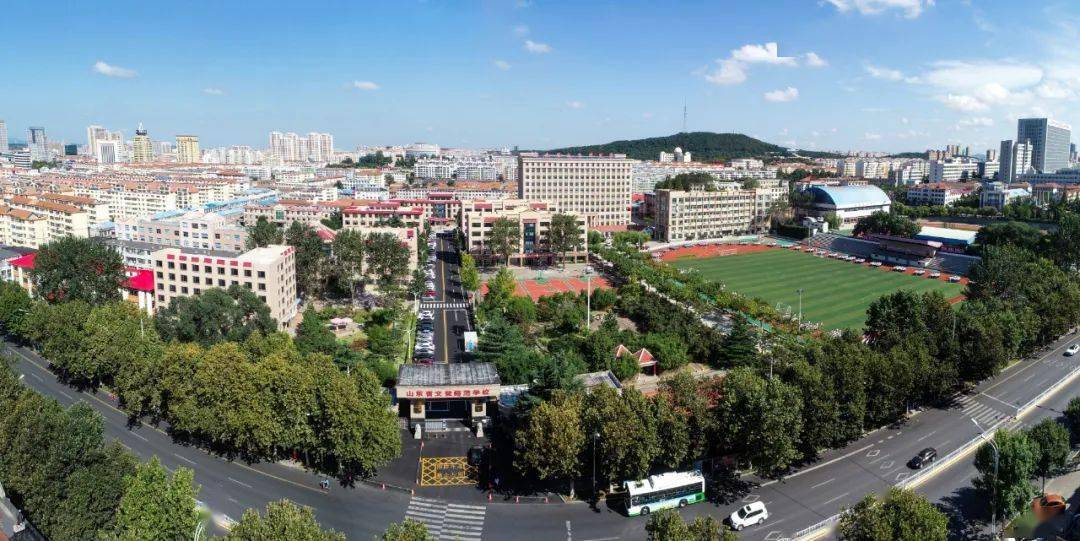 看这里,美丽文师邂逅优秀的你_专业_教育_文登