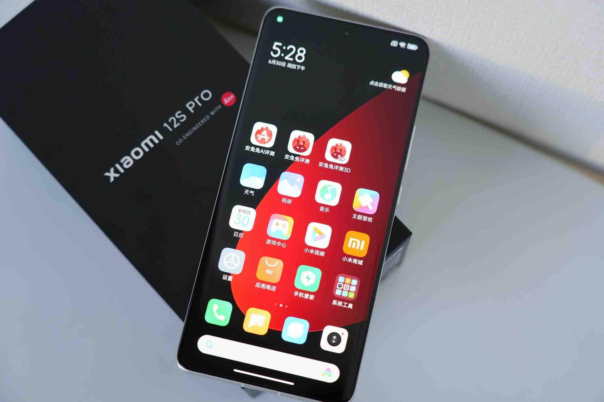 小米12s pro评测:首发骁龙8 plus 徕卡影像 数字系列旗舰最终体_手机