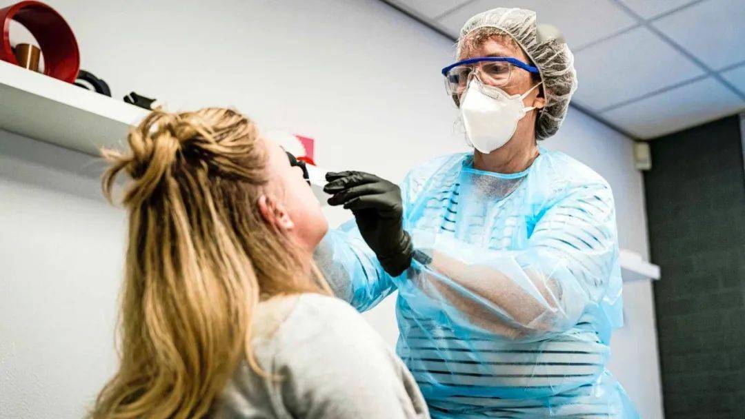 荷兰荷兰疫情的夏季高峰即将过去